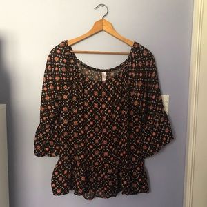 🦋Target black flowy shirt🦋